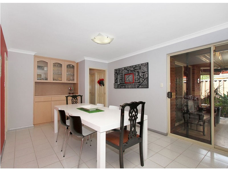 2 Rennington Street, Dianella WA 6059