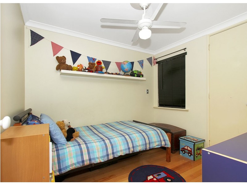 2 Rennington Street, Dianella WA 6059