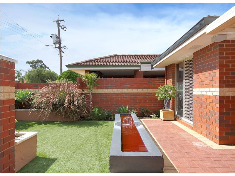 2 Rennington Street, Dianella WA 6059