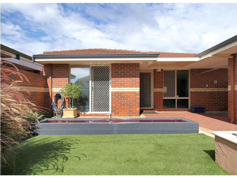 2 Rennington Street, Dianella WA 6059