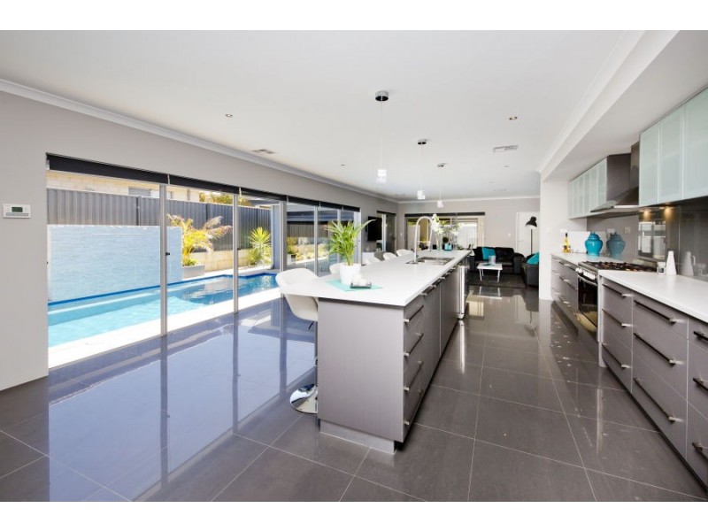 21 Rousham Road, Landsdale WA 6065