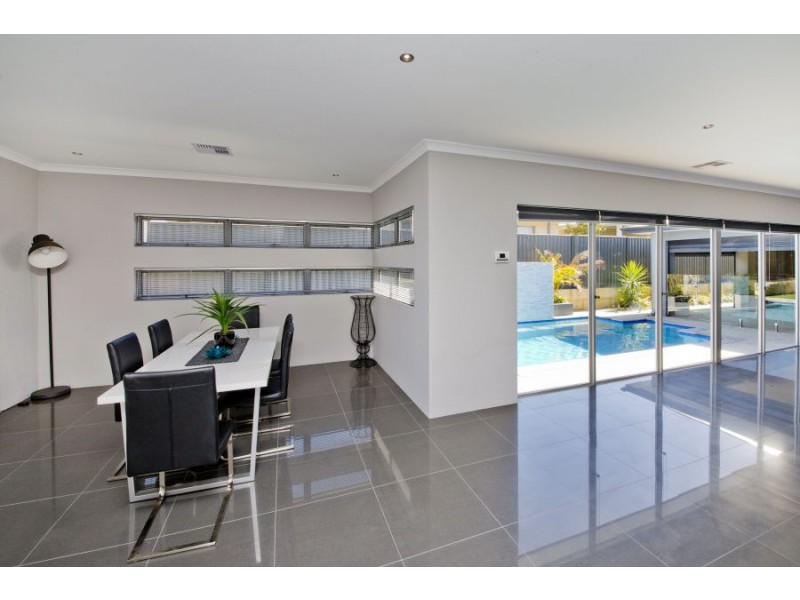 21 Rousham Road, Landsdale WA 6065