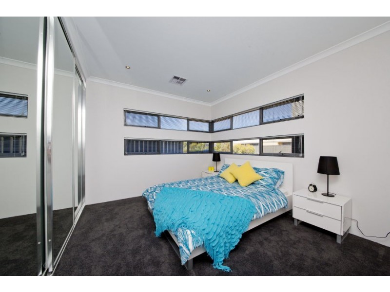 21 Rousham Road, Landsdale WA 6065