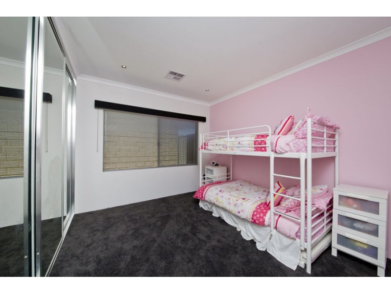 21 Rousham Road, Landsdale WA 6065