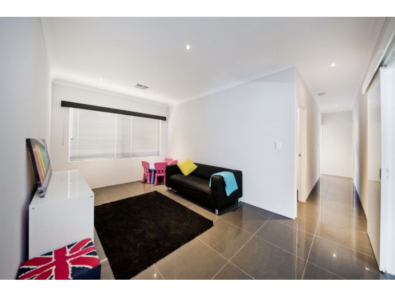 21 Rousham Road, Landsdale WA 6065