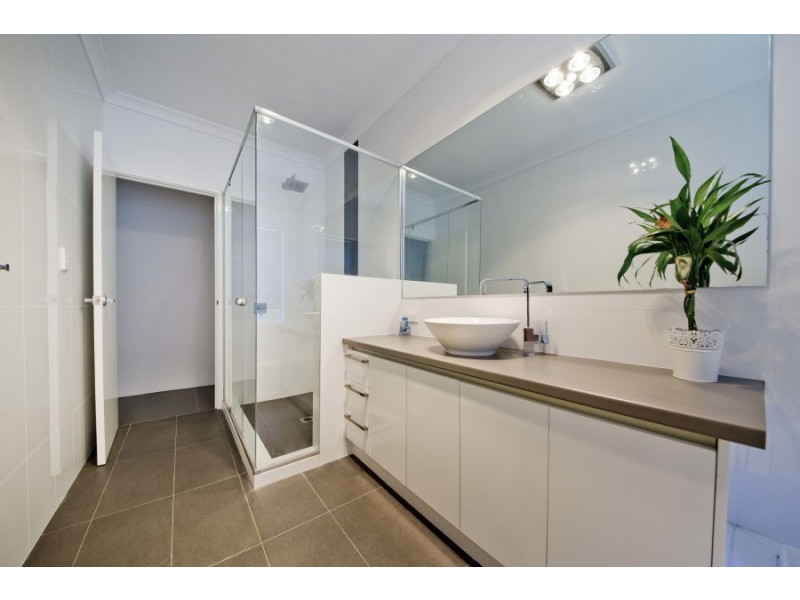 21 Rousham Road, Landsdale WA 6065