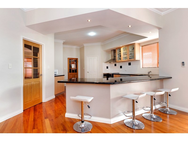 10 Kokoda Boulevard, Dianella WA 6059