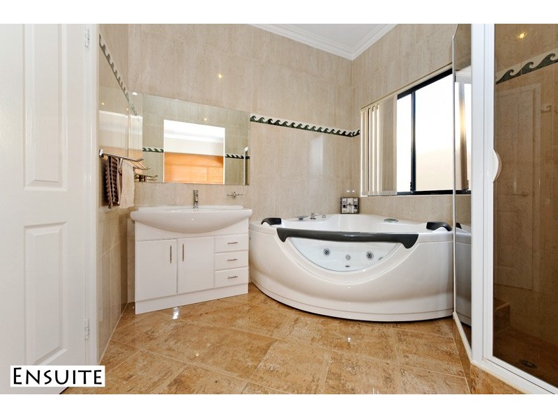 10 Kokoda Boulevard, Dianella WA 6059