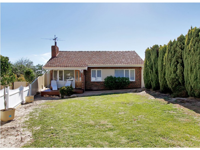 18 McGregor Street, Embleton WA 6062