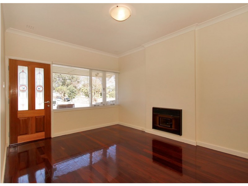 18 McGregor Street, Embleton WA 6062