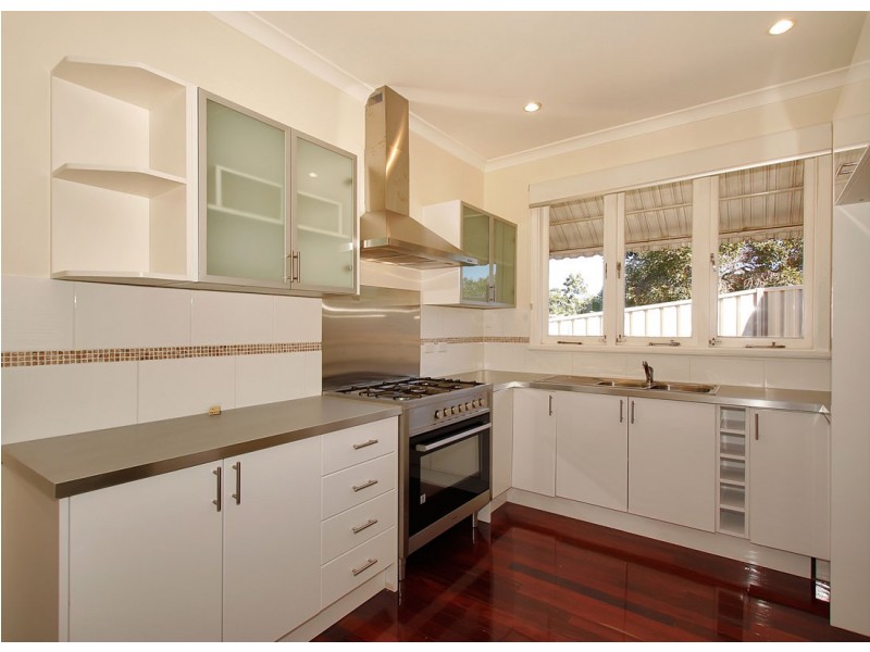 18 McGregor Street, Embleton WA 6062