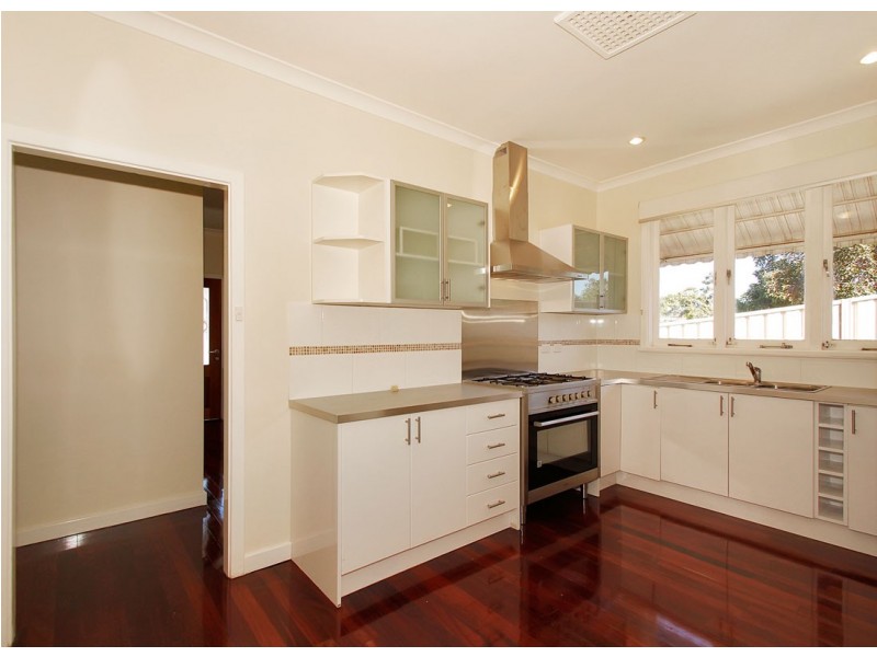 18 McGregor Street, Embleton WA 6062