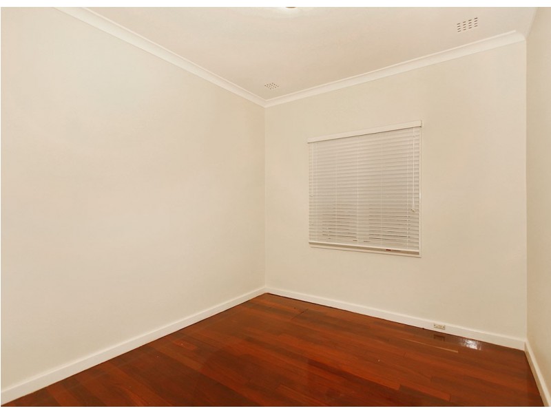 18 McGregor Street, Embleton WA 6062