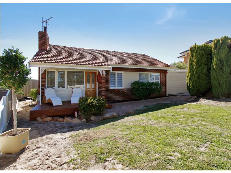 18 McGregor Street, Embleton WA 6062