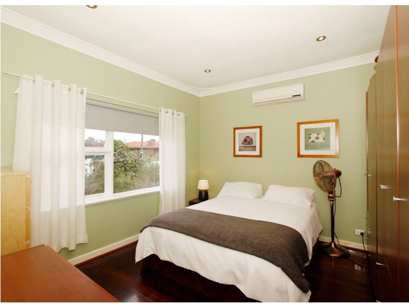 22 Hardaker Street, Eden Hill WA 6054