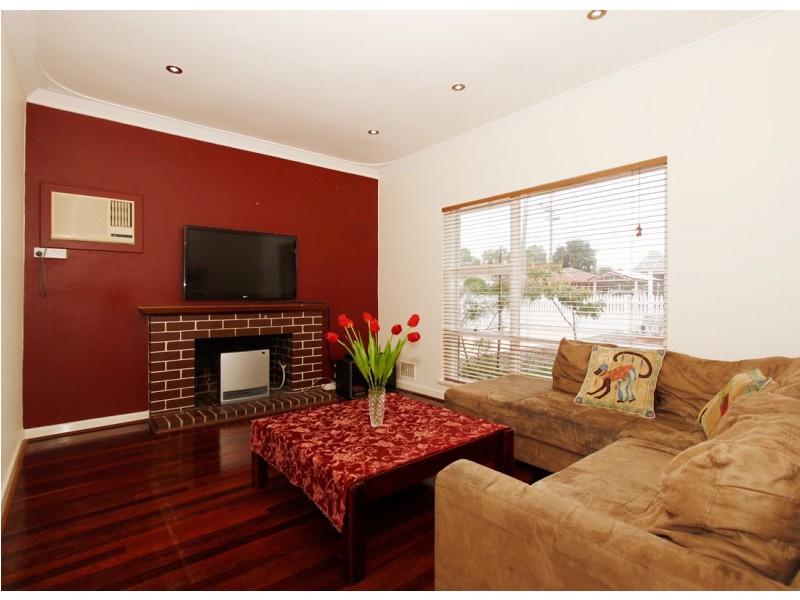 22 Hardaker Street, Eden Hill WA 6054