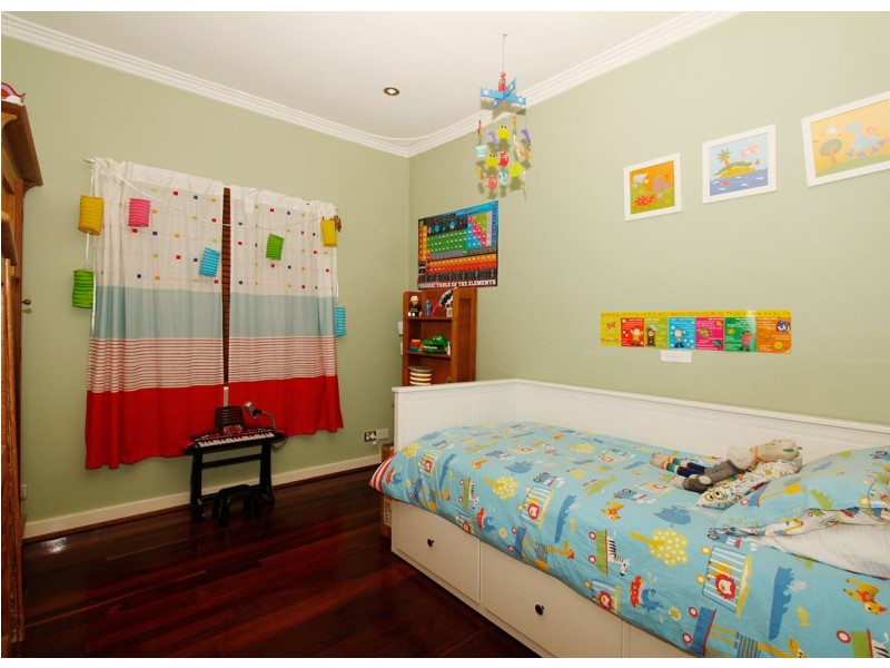 22 Hardaker Street, Eden Hill WA 6054