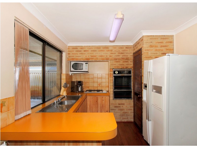 9 Walkington Way, Eden Hill WA 6054