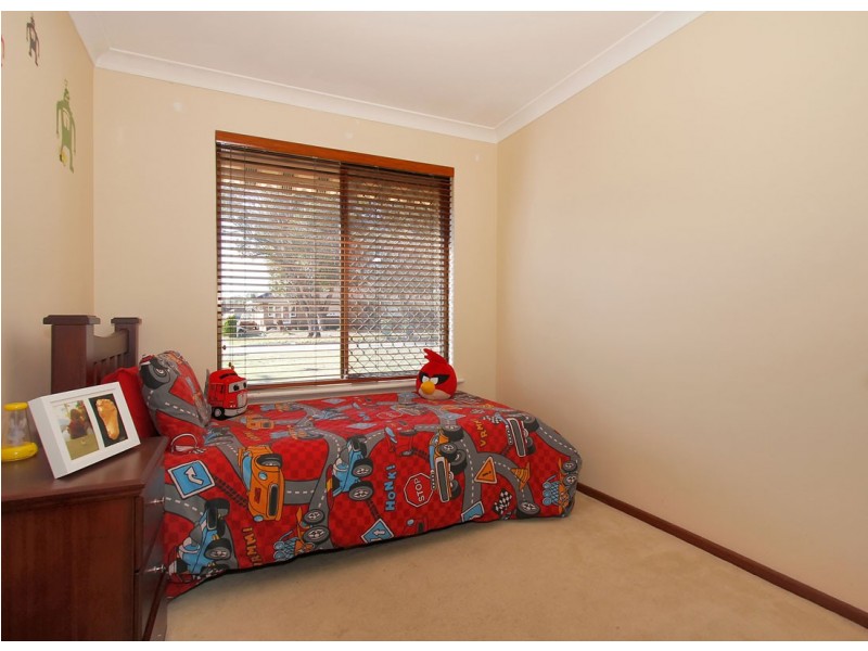 9 Walkington Way, Eden Hill WA 6054