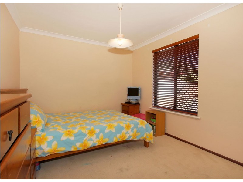 9 Walkington Way, Eden Hill WA 6054