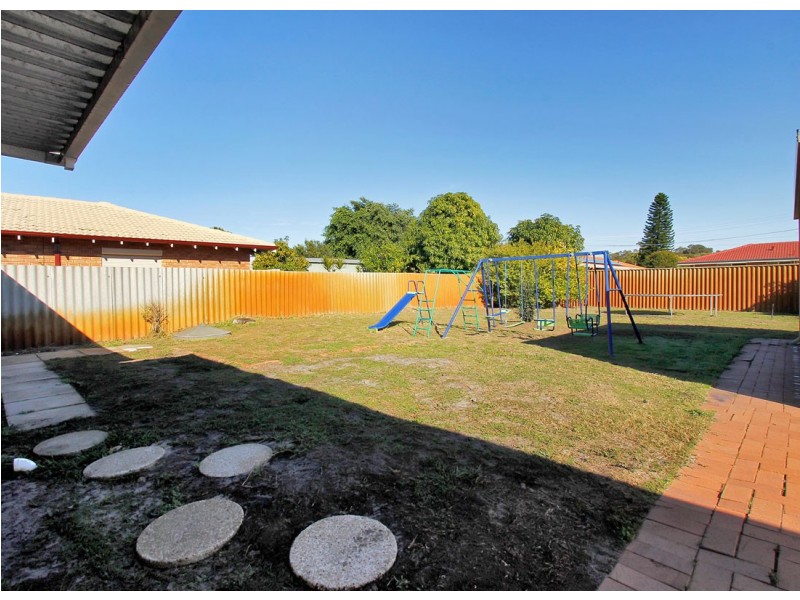 9 Walkington Way, Eden Hill WA 6054