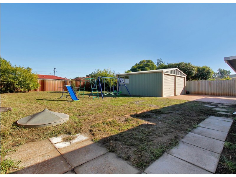 9 Walkington Way, Eden Hill WA 6054