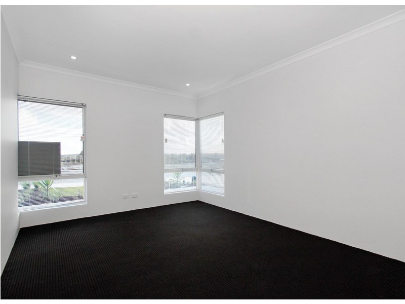 28 Litchfield Circle, Wandi WA 6167