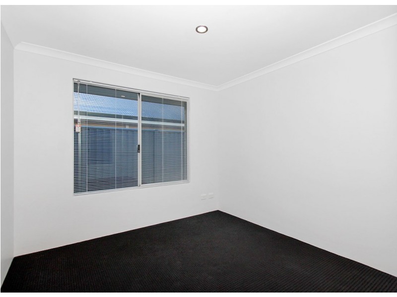 28 Litchfield Circle, Wandi WA 6167