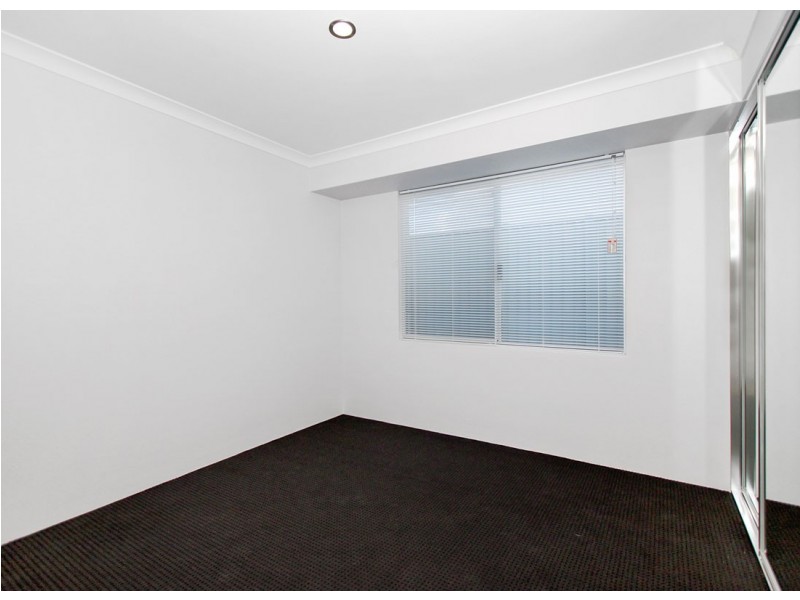 28 Litchfield Circle, Wandi WA 6167