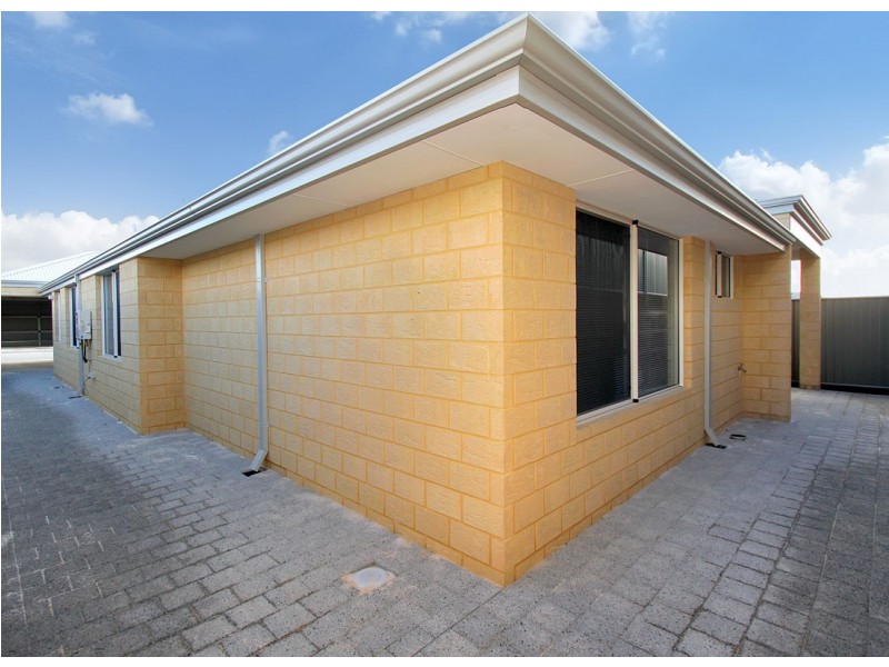 28 Litchfield Circle, Wandi WA 6167