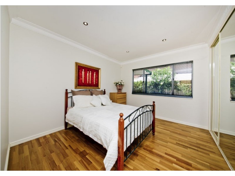 5 Northmoor Road, Eden Hill WA 6054