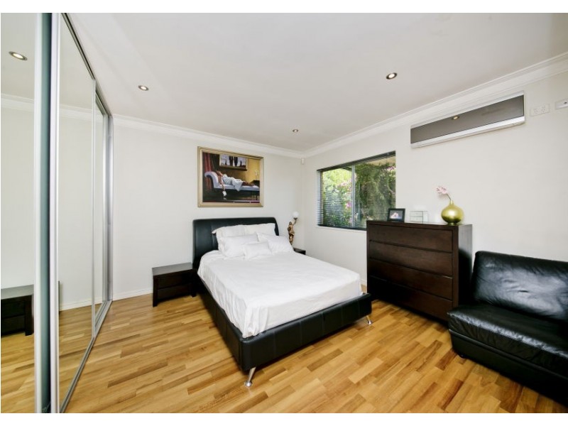 5 Northmoor Road, Eden Hill WA 6054