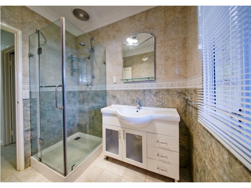 5 Northmoor Road, Eden Hill WA 6054