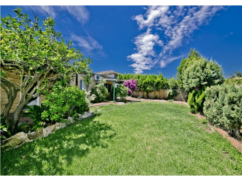 5 Northmoor Road, Eden Hill WA 6054