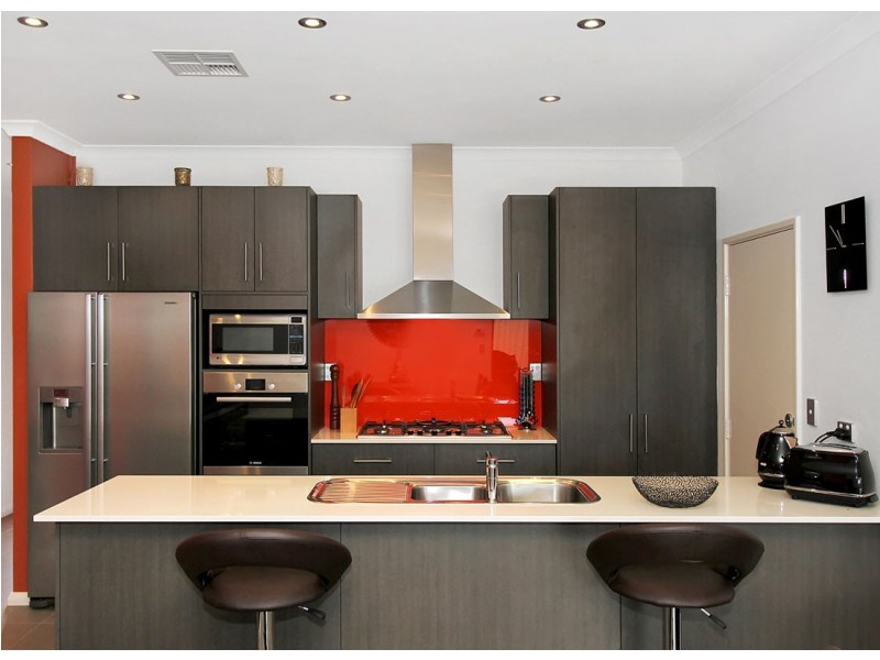 1B Randwick Bend, Harrisdale WA 6112