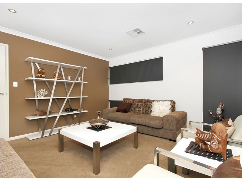 1B Randwick Bend, Harrisdale WA 6112