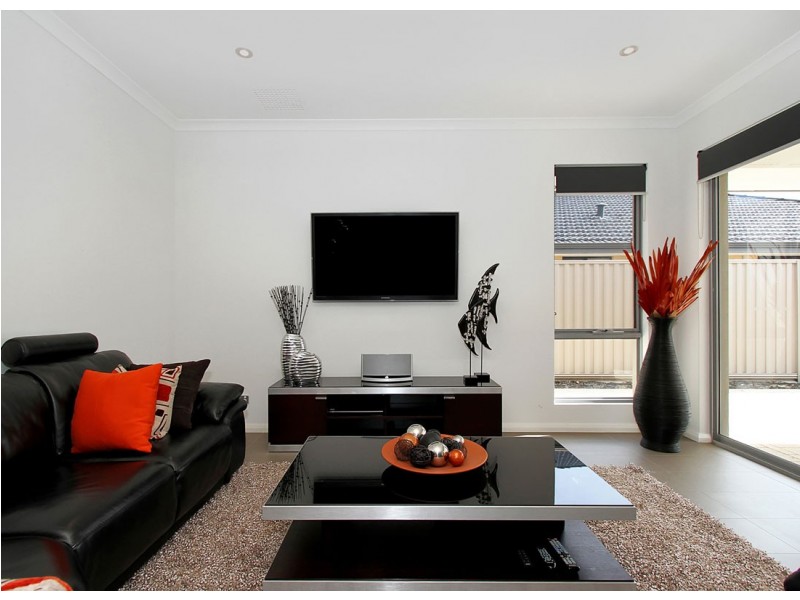 1B Randwick Bend, Harrisdale WA 6112