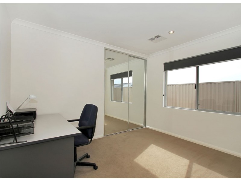 1B Randwick Bend, Harrisdale WA 6112