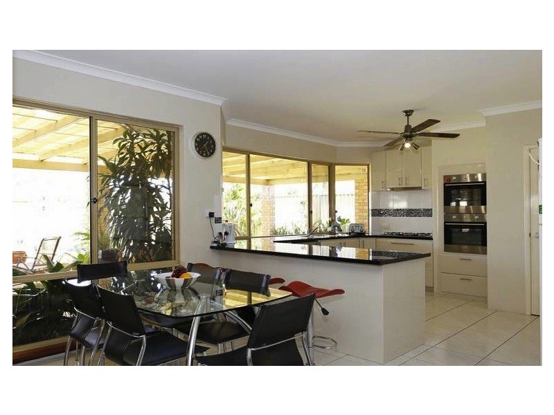 12 Larkspur Lane, Ballajura WA 6066