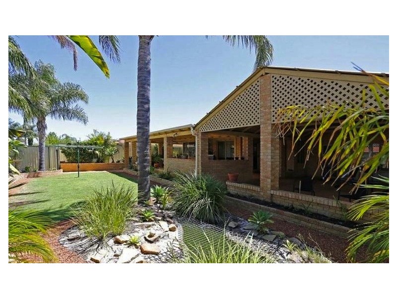 12 Larkspur Lane, Ballajura WA 6066