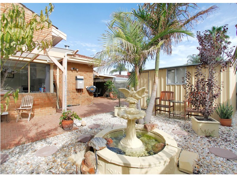2/9 Tanner Place, Morley WA 6062