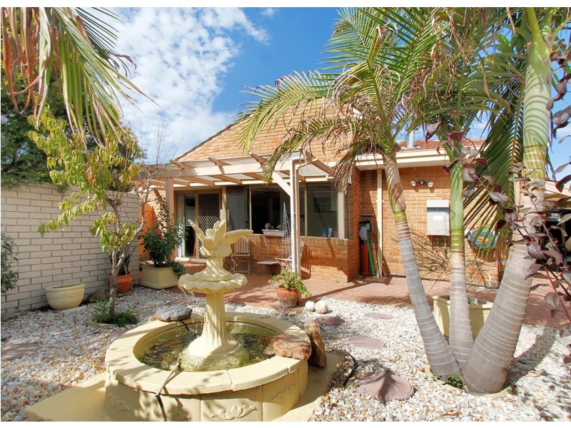 2/9 Tanner Place, Morley WA 6062
