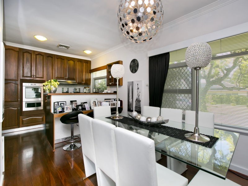 33 Elabana Crescent, Dianella WA 6059