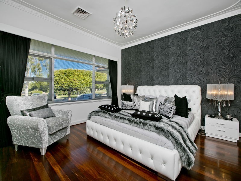 33 Elabana Crescent, Dianella WA 6059