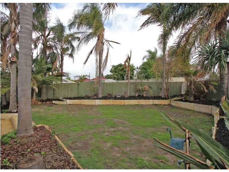 35 Coolibah Court, Ballajura WA 6066