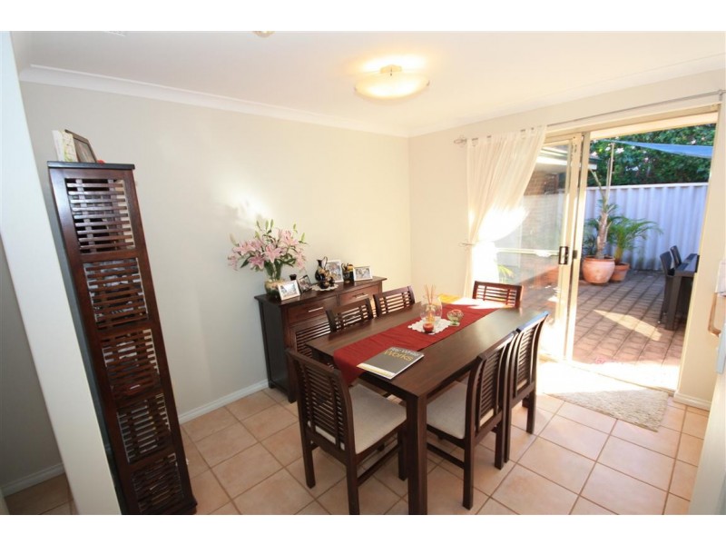 2/14 Wynyard Street, Yokine WA 6060