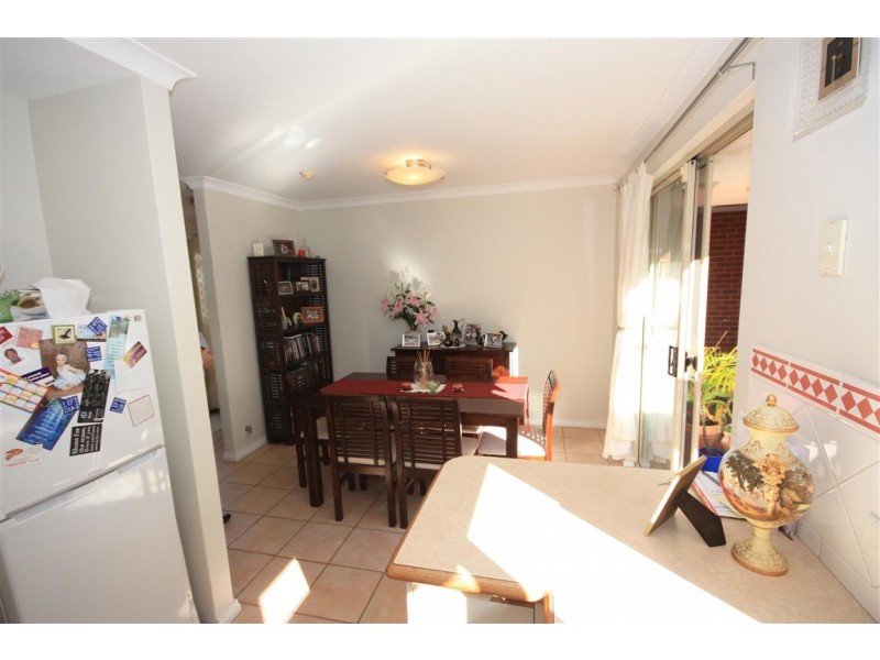 2/14 Wynyard Street, Yokine WA 6060
