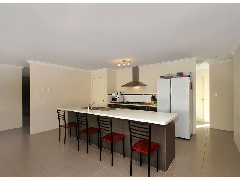 14 Kerner Avenue, Caversham WA 6055