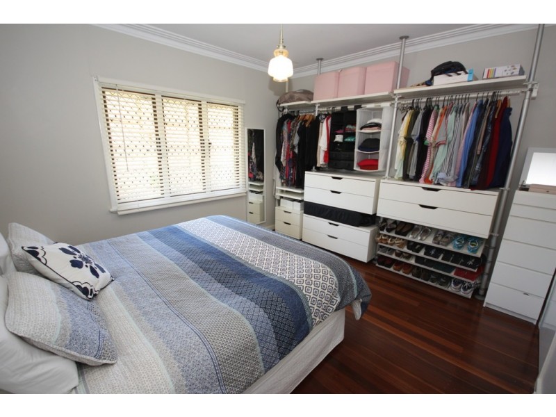 25 Flinders Street, Yokine WA 6060