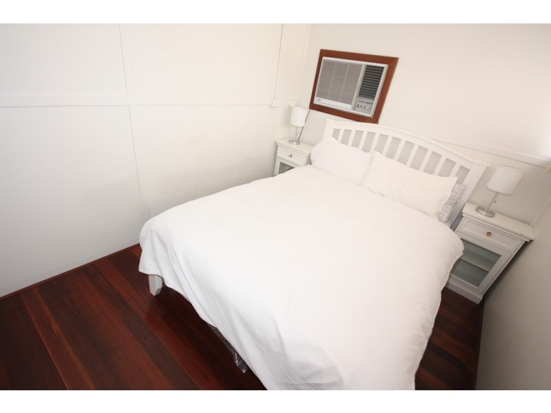 25 Flinders Street, Yokine WA 6060